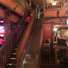 小萝莉前途无量啊儿童gif搞笑图片