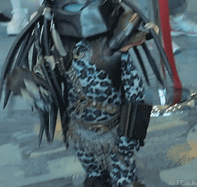 冷酷的外表下有一颗萌萌哒的内心儿童gif搞笑图片