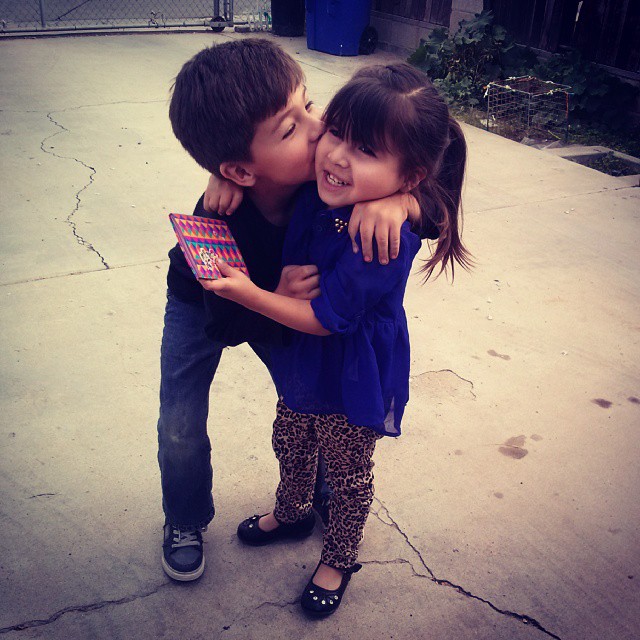 作为奔三的单身汪，我被深深打击了儿童gif搞笑图片