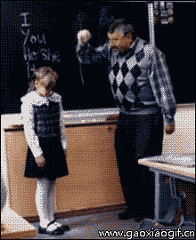 小萝莉最终还是爆发了心中的怒火儿童gif搞笑图片