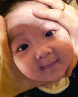 肉嘟嘟的脸蛋儿童gif搞笑图片