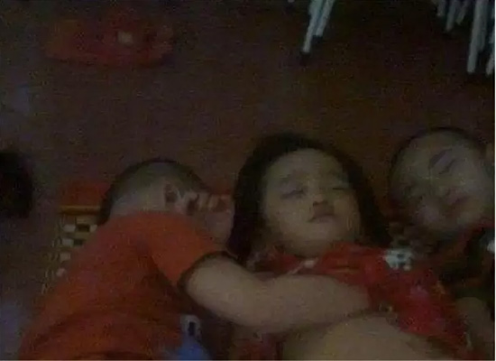 80,90,00后已经不忍直视了儿童gif搞笑图片