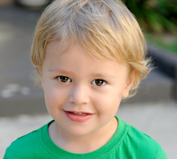 可爱小孩笑容高清图片儿童gif搞笑图片