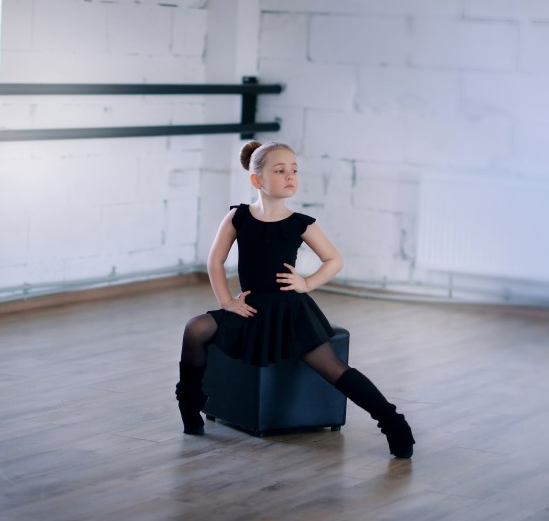 小孩子儿童跳芭蕾舞高清图片儿童gif搞笑图片