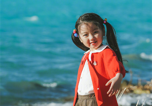 可爱呆萌阿拉蕾小孩儿童图片儿童gif搞笑图片