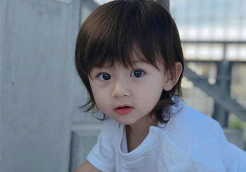 混血小女孩可爱萌娃图片大全儿童gif搞笑图片