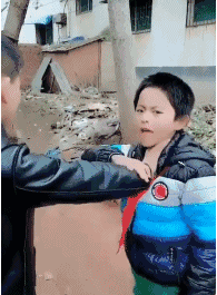 熊孩子的搞笑动态图儿童gif搞笑图片