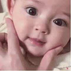 肉肉的可爱小孩gif图儿童gif搞笑图片