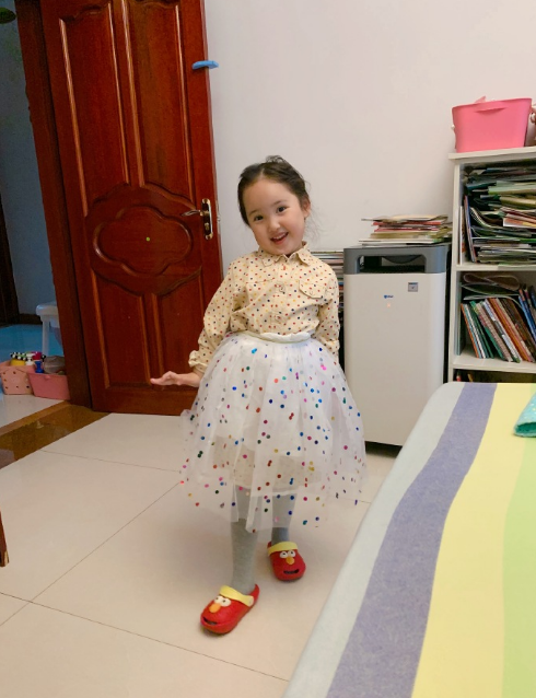 小刚几的可爱图片儿童gif搞笑图片