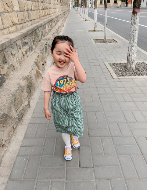 可爱的小刚几图片儿童gif搞笑图片