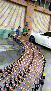 熊孩子的搞笑动图儿童gif搞笑图片