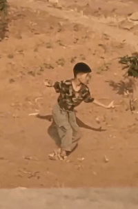 本以为是个高手，结果....儿童gif搞笑图片