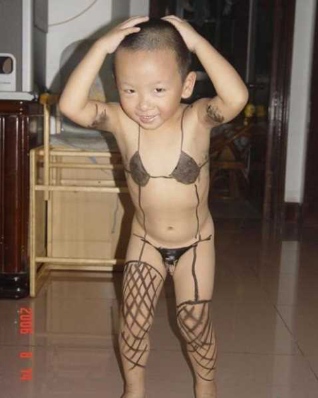 天秀的孩子儿童gif搞笑图片