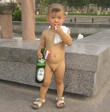 这孩子长大了肯定是社会一哥儿童gif搞笑图片