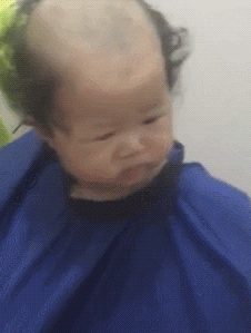 这位宝宝一开始就赢在了起点儿童gif搞笑图片