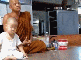 小沙弥听师傅讲经打瞌睡儿童gif搞笑图片