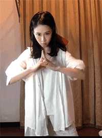 这个图片告诉我们，傻屌是如何养成的gif动态gif搞笑图片