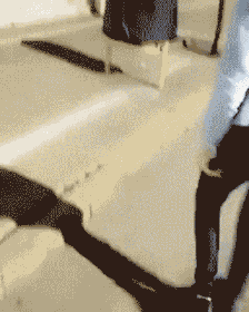 这回爽了吧，看你还皮不皮gif动态gif搞笑图片