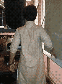 这脖子，能有这么灵活gif动态gif搞笑图片