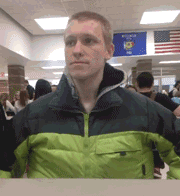 猜猜手是那冒出来的gif动态gif搞笑图片