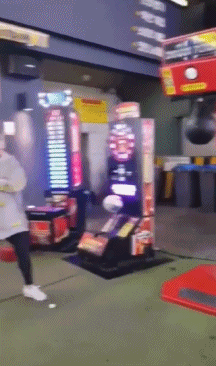 女汉子生气起来，是惹不起gif动态gif搞笑图片