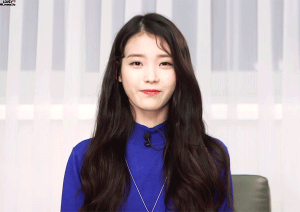 美女iu主播甜美可爱打招呼gif动态图gif动态gif搞笑图片