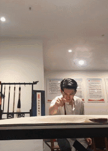 模仿民间大师书法烤串gif动态表情包gif动态gif搞笑图片