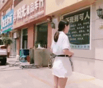 美女乌龟影子可爱搞笑动态图片gif动态gif搞笑图片