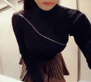 大胸性感美女的动图gif动态gif搞笑图片