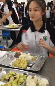 清纯美女学生卖萌的动图gif动态gif搞笑图片