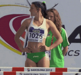 欧美性感美女运动员热身跳舞的动图gif动态gif搞笑图片