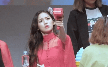 韩国女团成员清纯的美女动态图gif动态gif搞笑图片