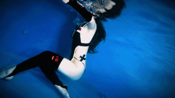 美女cos水下湿身性感诱惑gifgif动态gif搞笑图片