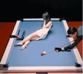 性感长腿美女躺台球桌上gifgif动态gif搞笑图片