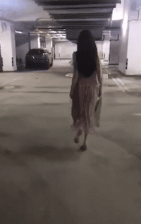 美女性感背影走光诱惑动态图gif动态gif搞笑图片