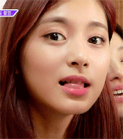 美女吐舌头性感诱惑内涵亮点gifgif动态gif搞笑图片