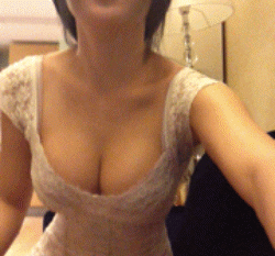 深V性感美女自拍gif动态图gif动态gif搞笑图片