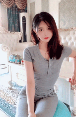 高颜值极品美女丰满身材眼睛撩人诱惑GIF动图gif动态gif搞笑图片