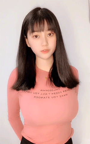 可爱清纯齐刘海美女童颜巨乳性感身材GIF动态图gif动态gif搞笑图片