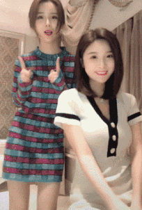 性感美女网红姐妹花跳舞扭腰撩人GIF动图gif动态gif搞笑图片