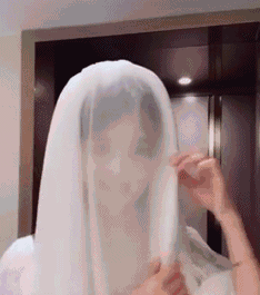 高颜值清纯美女头戴白纱甜美撩人GIF图gif动态gif搞笑图片