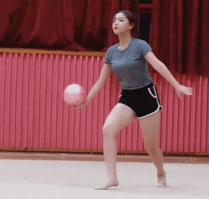 性感美女大学生艺术生丰满身材长腿诱惑动态图gif动态gif搞笑图片