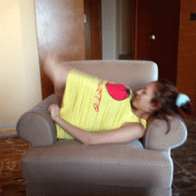 长腿性感美女搞怪的GIF动图gif动态gif搞笑图片