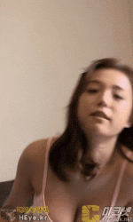 吊带内衣性感美女大胸诱惑GIF动图gif动态gif搞笑图片