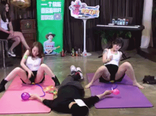 性感美女的邪恶内涵GIF动态图gif动态gif搞笑图片