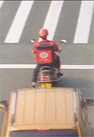 外卖小哥送外卖的搞笑GIF动态图gif动态gif搞笑图片