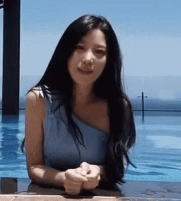 性感美女泳池湿身诱惑内涵动态图片gif动态gif搞笑图片