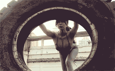 性感运动健身型美女翘臀诱惑GIF动图gif动态gif搞笑图片