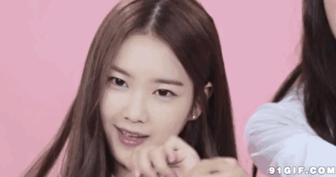 高颜值极品美女找招呼卖萌GIF动图gif动态gif搞笑图片