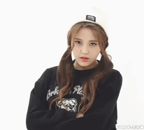 双马尾清纯可爱美女撒娇卖萌GIF动图gif动态gif搞笑图片